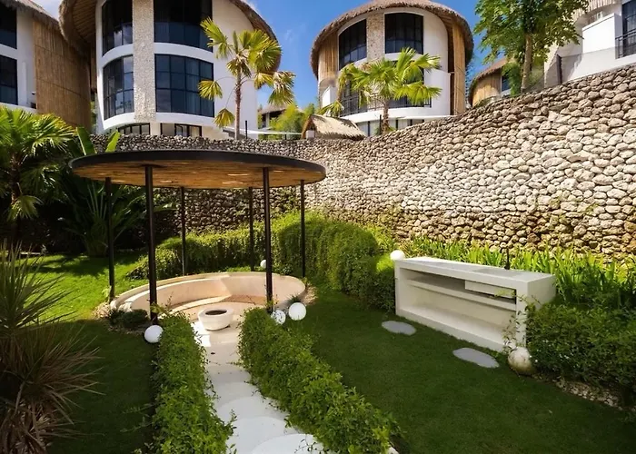 Hillstone Luxury 2br With Ocean View